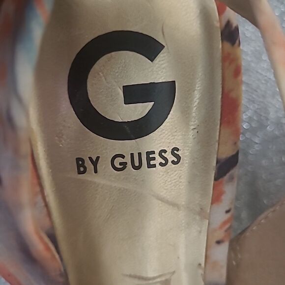 🛒GUESS 9.5 MULTI COLORED WEDGE - Picture 3 of 4